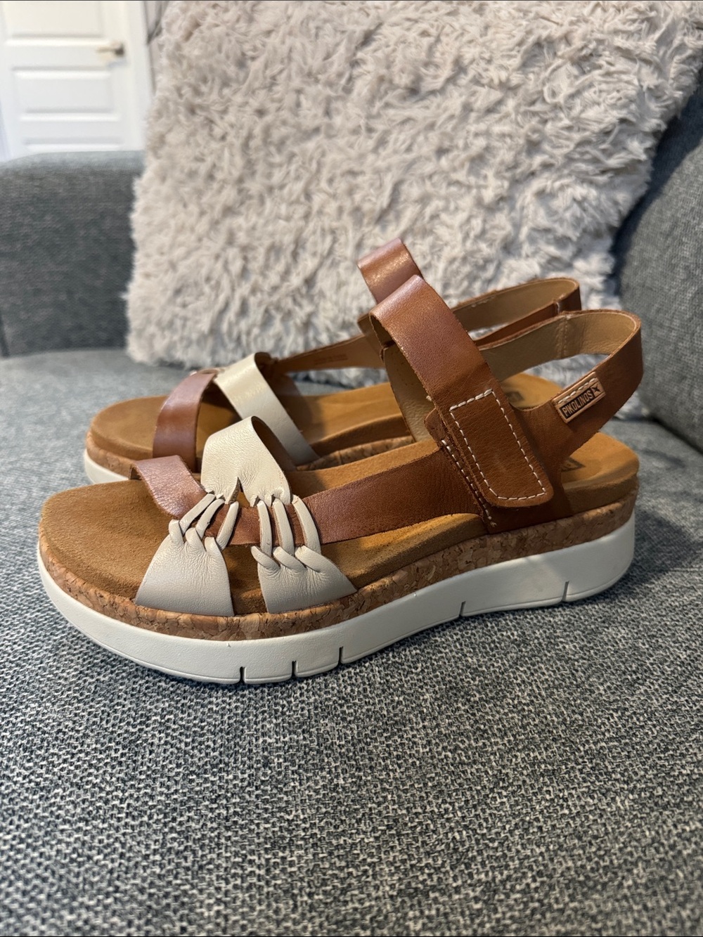 Pikolinos Palma strappy sandal size 7.5.